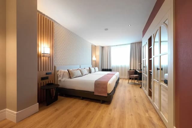 Catalonia Ramblas-华丽客房 (Superior, 4 adults)-1