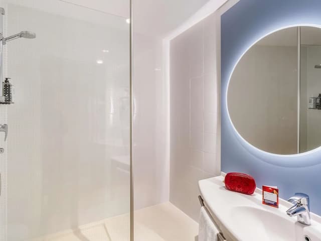 巴塞隆納榮譽 22 宜必思飯店-客房 (New Bedding)-2