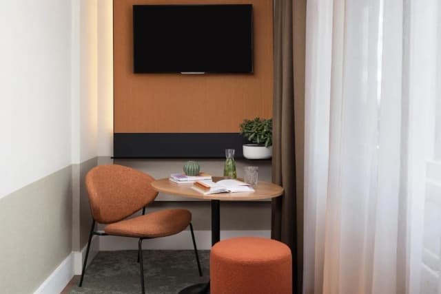 阿姆斯特丹城市中心 NH 飯店-家庭四人房 (3 Adults + 1 Child)-4