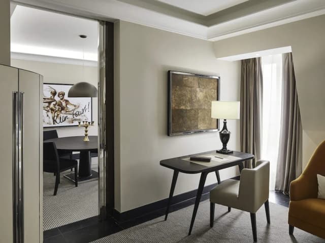 Sofitel Frankfurt Opera-Suite, 1 King Bed, City View (Opera)-3