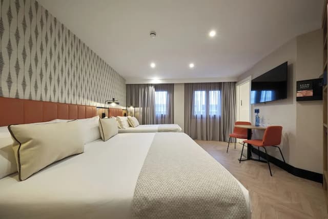 巴塞隆納加泰羅尼亞公園普泰克斯飯店-高級三人房 (2 adults + 1 children)-3