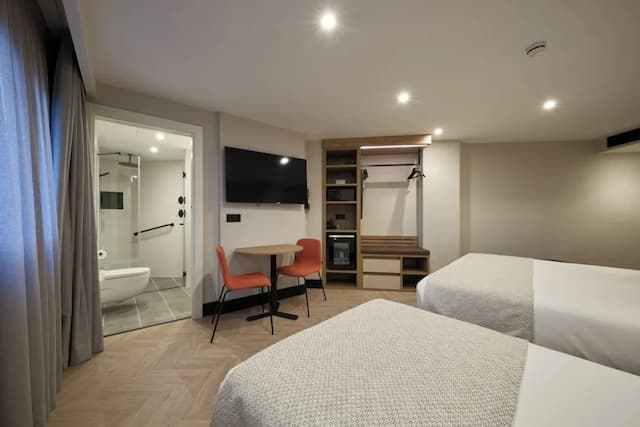 巴塞隆納加泰羅尼亞公園普泰克斯飯店-高級三人房 (2 adults + 1 children)-6