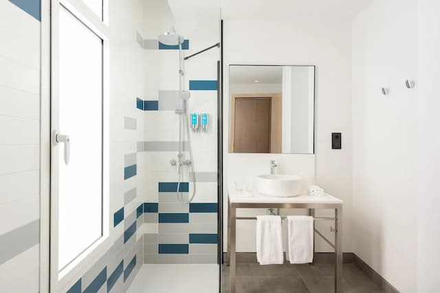 アロフト マドリード グラン ヴィア-aloft ルーム キングベッド 1 台 シティビュー-4