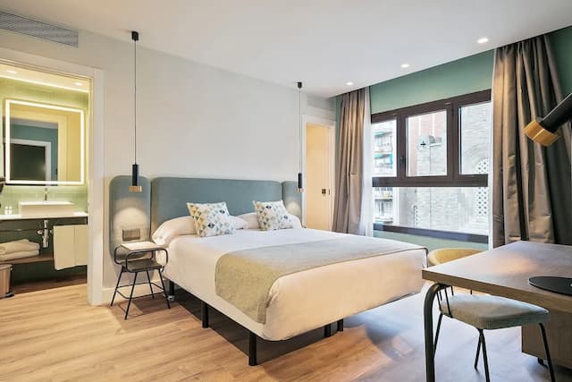 ホテル ヴィア アウグスタ-スーペリア ダブルルーム クイーンベッド 1 台 シティビュー-1