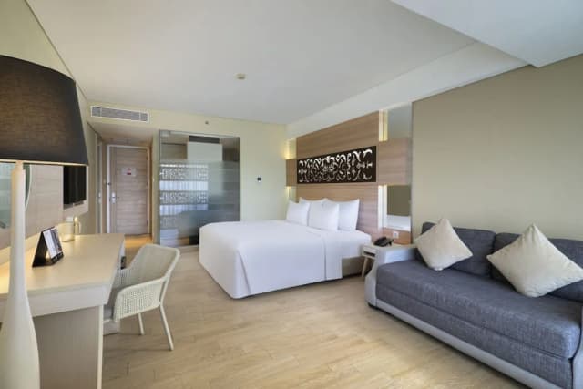 Anathera Resort Kuta-Premier Room-1