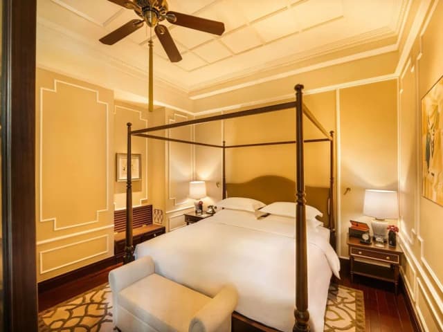 Sofitel Legend Metropole Hanoi-Heritage wing, Somerset Maugham Suite with Metropole Privileges and Benefits, King Bed-5
