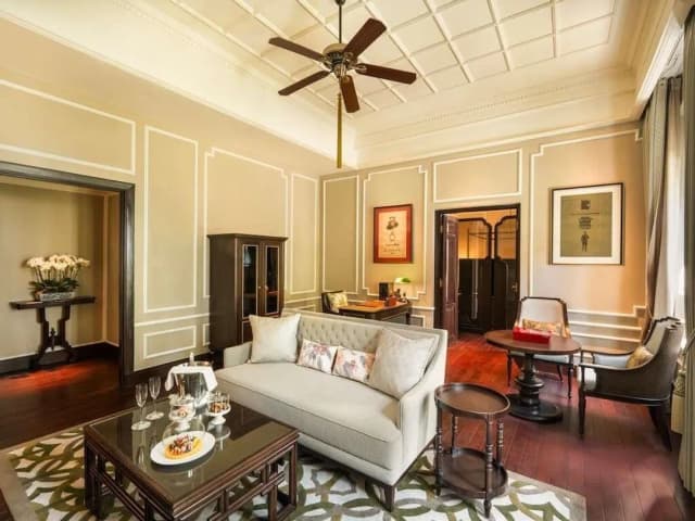 Sofitel Legend Metropole Hanoi-Heritage wing, Somerset Maugham Suite with Metropole Privileges and Benefits, King Bed-1