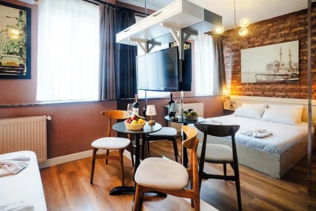 Cheers Porthouse-Standard Double Room Single Use-5