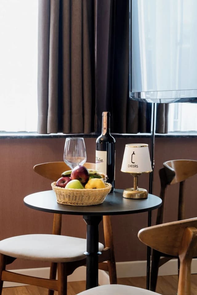 Cheers Porthouse-Standard Double Room Single Use-2