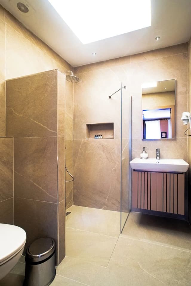 Cheers Porthouse-Deluxe Double or Twin Room-12