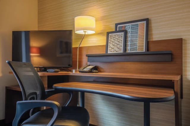 페어필드 인 & 스위트 시카고 다운타운/리버 노스-룸, 퀸사이즈침대 2개, 시내 전망-5