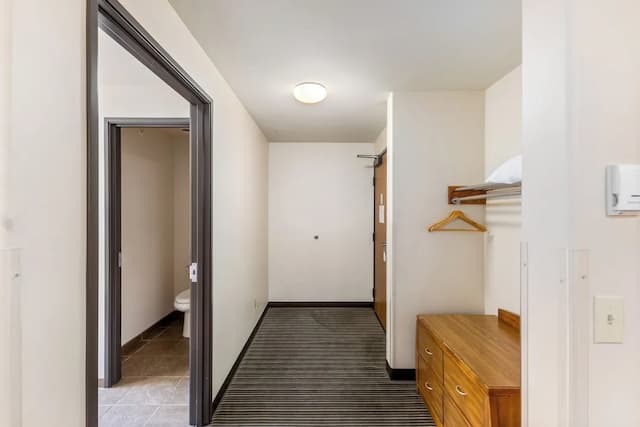 Breeze Inn-Deluxe Jacuzzi-3