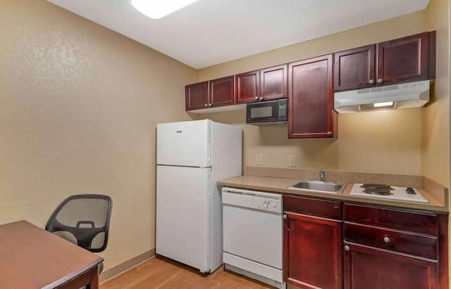 休士頓醫學中心布萊斯伍德大道美洲長住套房飯店-標準開放式客房, 1 張加大雙人床, 非吸煙房-4