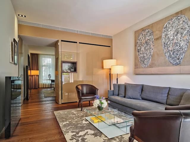 Conservatorium Hotel (Operated by Mandarin Oriental)-套房, 2 间卧室 (Garden)-1