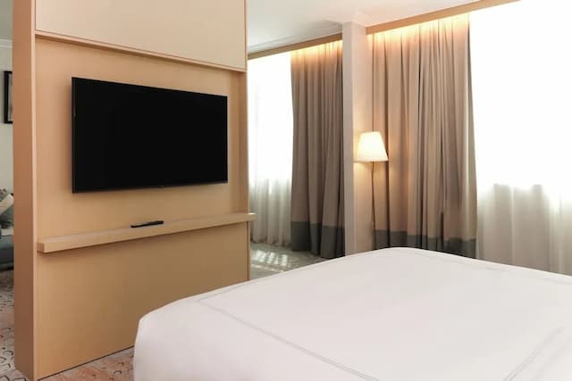 Swissôtel Al Murooj Dubai-华丽套房-2