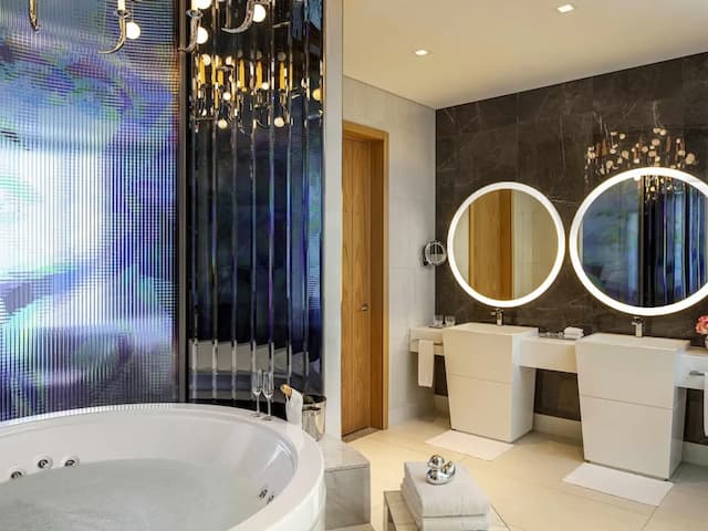 SLS ドバイ ホテル & レジデンシズ-ペントハウス 1 ベッドルーム バルコニー (Sky Suite)-3