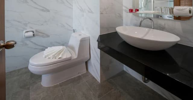 Peace Blue Naiharn Naturist Resort Phuket-Superior Room - Twin Bed-7