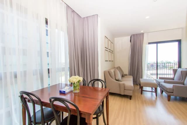 드럭스 콘도미니엄-Deluxe King Room-3