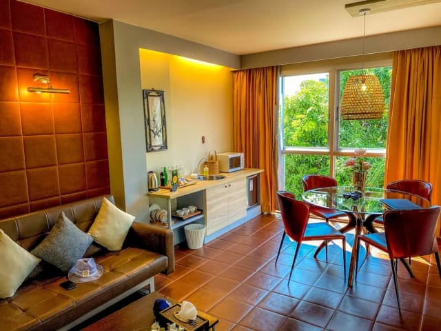 普吉島中華樓飯店-Executive Triple room-7