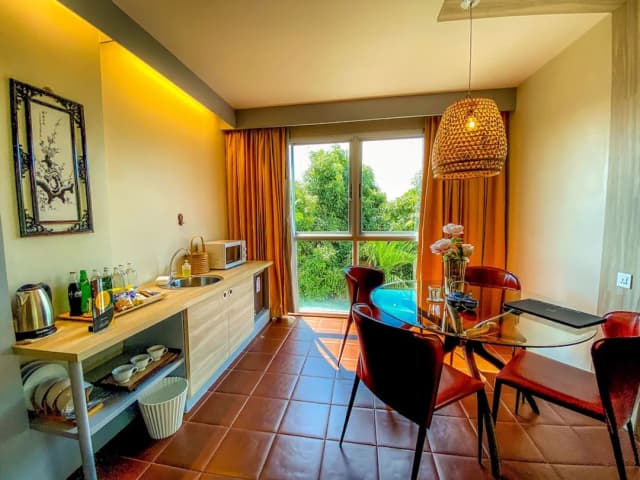 普吉島中華樓飯店-Executive Triple room-9