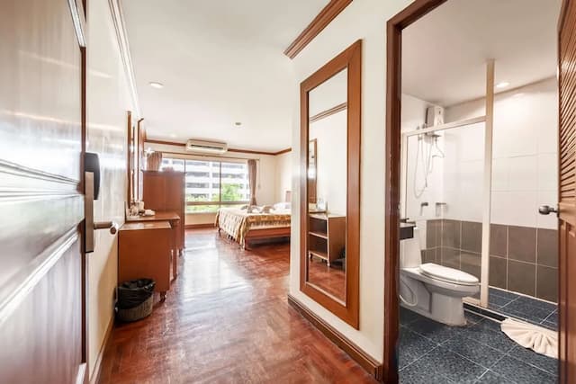 Royal Ivory Sukhumvit Nana-Superior Double or Twin Room-6