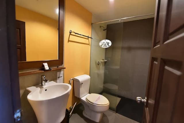 Wungnoy Hotel-Double Deluxe Room-26