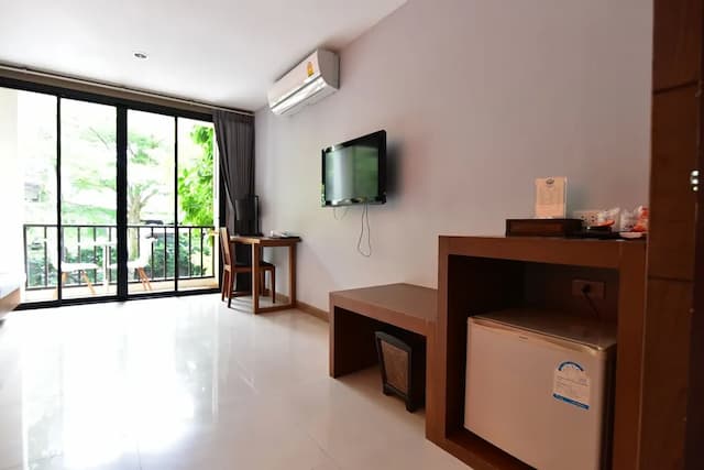 Wungnoy Hotel-Double Deluxe Room-8
