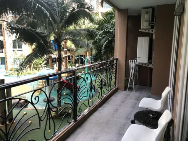 아틀란티스 콘도 리조트 좀티엔 바이 EVT-패밀리 아파트, 침실 2개, 수영장 전망, 풀사이드-18