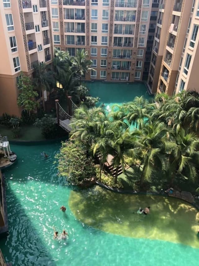 아틀란티스 콘도 리조트 좀티엔 바이 EVT-패밀리 아파트, 침실 2개, 수영장 전망, 풀사이드-12