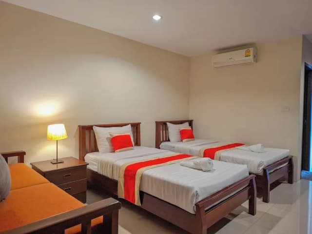 春武里芭堤雅世外桃源度假村-豪華雙床房-6