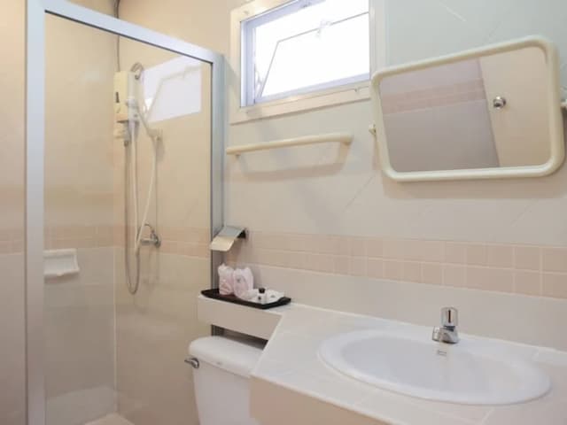 Kiatthada Resort-Superior Quadruple Room-14