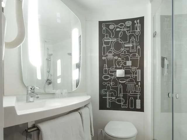 倫敦斯特拉特福宜必思酒店-客房, 1 張標準雙人床, 無障礙-5