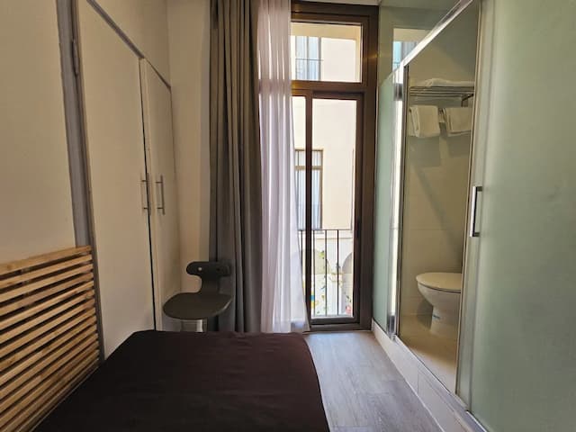 ホテル パレルモ バルセロナ-Habitacion individual Baño privado Interior-4