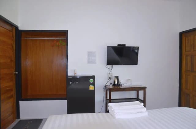 Nok Chan Mee Na-Deluxe Double Room-2