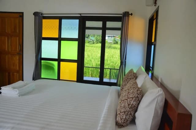 Nok Chan Mee Na-Deluxe Double Room-7