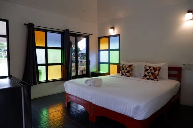 Nok Chan Mee Na-Deluxe Double Room-12