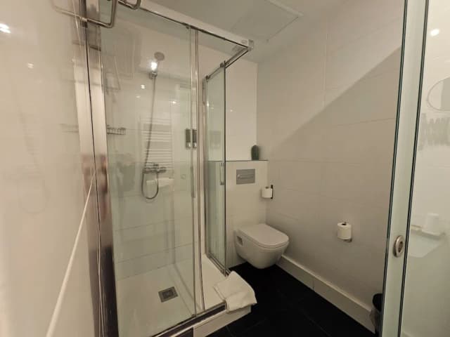 Hotel Palermo Barcelona-Habitación triple baño privado interior (3 ind.)-10