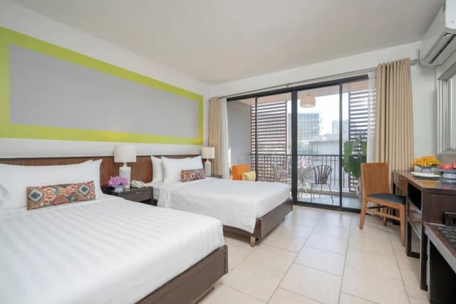 曼谷飯店-Superior with Balcony  Room, 1 Double or 2 Twin Beds-2
