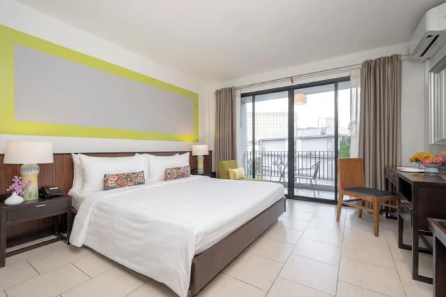 曼谷飯店-Superior with Balcony  Room, 1 Double or 2 Twin Beds-1