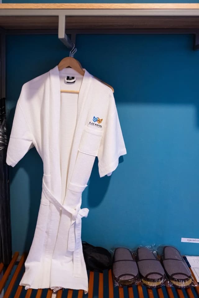 S.22 Hotel Suratthani-奢华三人房-6