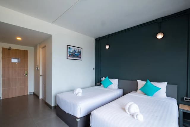 S.22 Hotel Suratthani-高级双床房-4