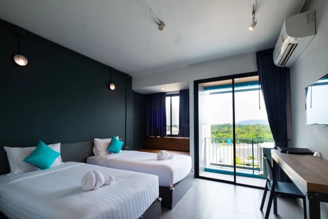 S.22 Hotel Suratthani-高级双床房-10
