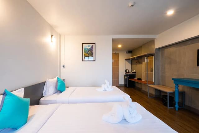 S.22 Hotel Suratthani-高级双床房-9
