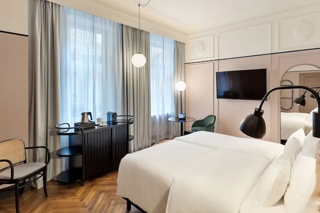 維也納阿斯托里亞飯店-高級客房, 1 張加大雙人床-4