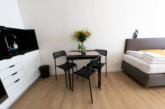 포스트 120 스위트-이코노미 더블룸-1