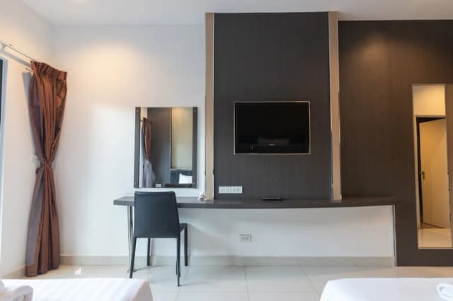 芭達雅 Tribe 飯店-標準雙床房-6