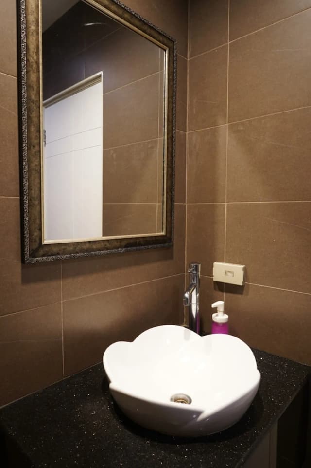 芭達雅 Tribe 飯店-標準雙床房-12