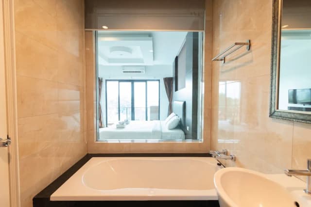 芭達雅 Tribe 飯店-豪華雙人房單人入住-14