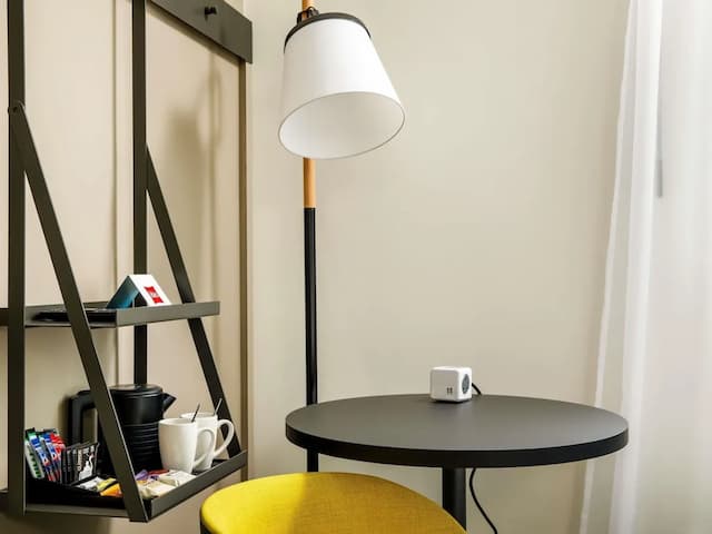 イビス ロンドン グリニッジ-ファミリー ルーム ダブルベッド 1 台ソファーベッド付き-10