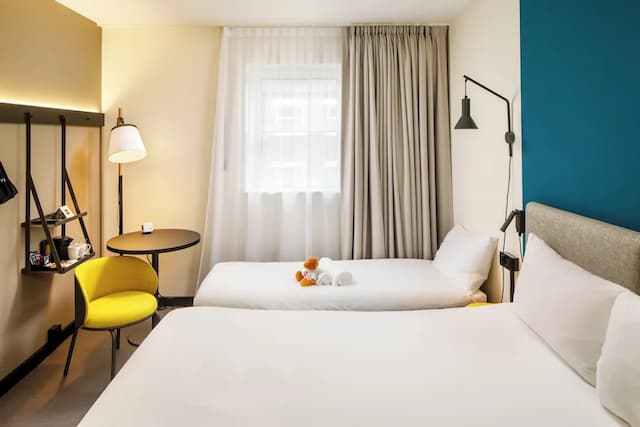 イビス ロンドン グリニッジ-ファミリー ルーム ダブルベッド 1 台ソファーベッド付き-3